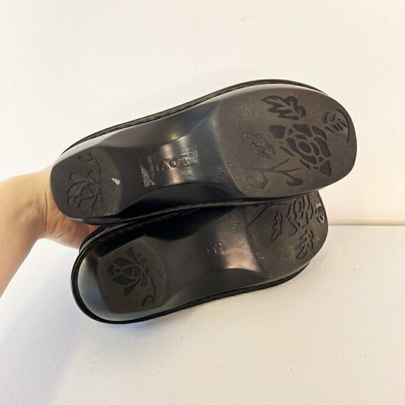 Naot Bronze Metallic Leather Strappy Sandals with Finn Comfort Insoles - Picture 5 of 7